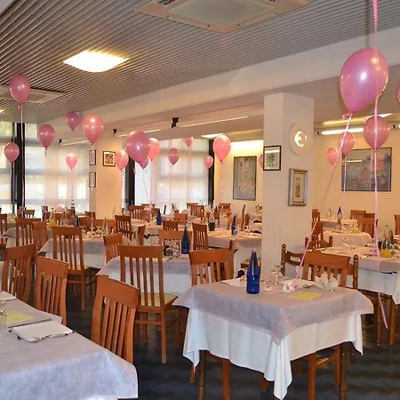 Szálloda Tre Rose Riccione